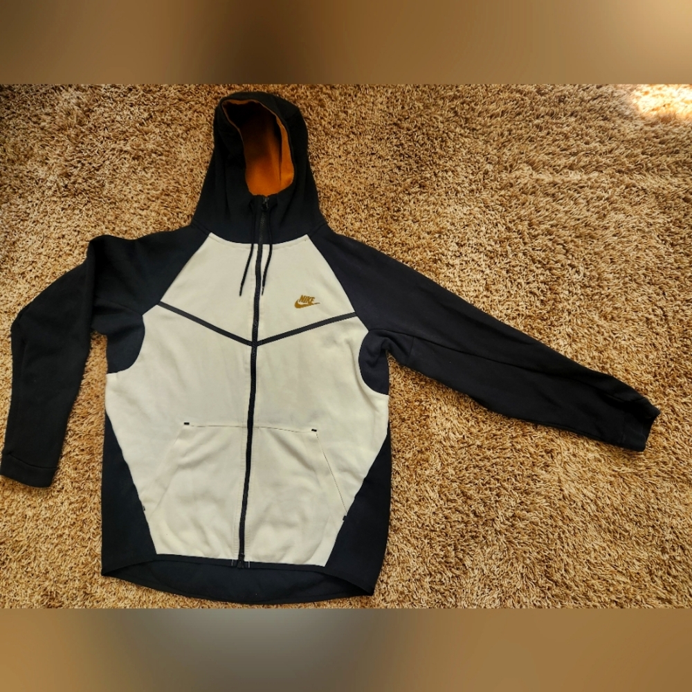 Nike Hoodie Sweater